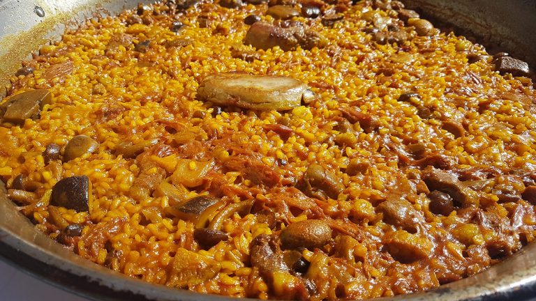 Comer una paella valenciana en el Palmar, qué ver y qué hacer en Valencia