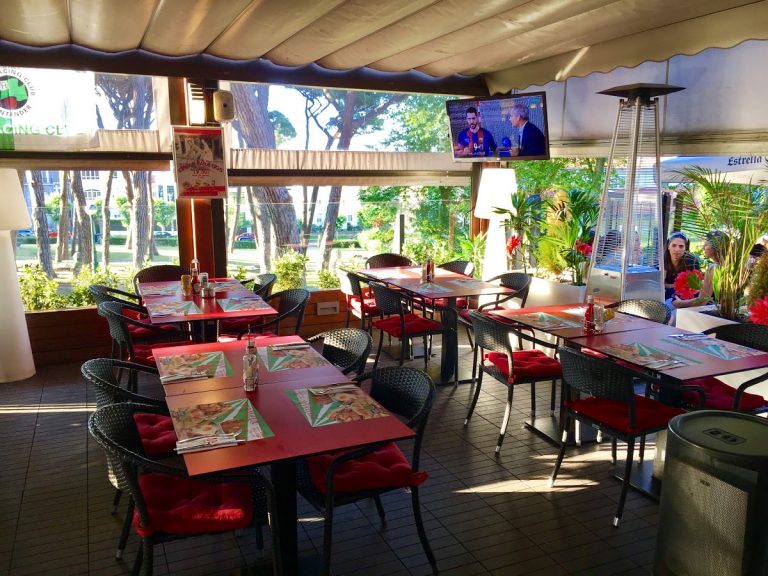 Restaurante para comer con niños en Max Sport Café en Santander, Cantabria