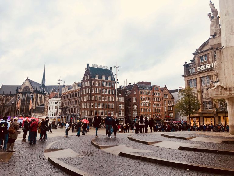 Qué ver y qué hacer en la Plaza Dan, Amsterdam